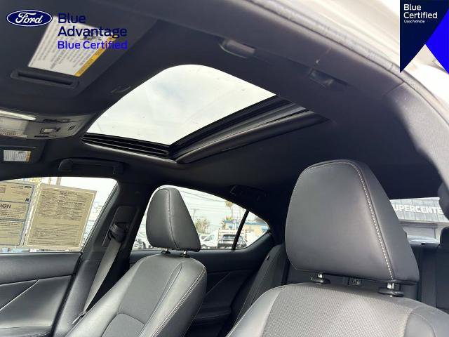 Used 2023 Lexus IS 300 w/ Premium Package RWD image 18