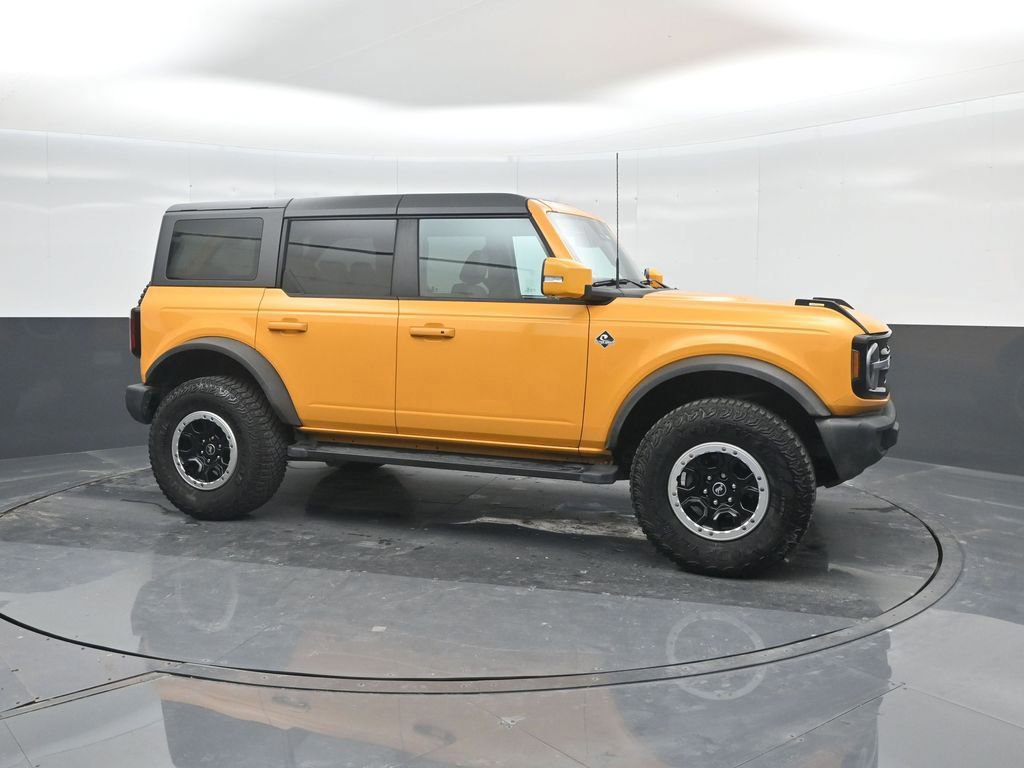 Certified 2022 Ford Bronco Outer Banks w/ Sasquatch Package AWD/4WD image 9