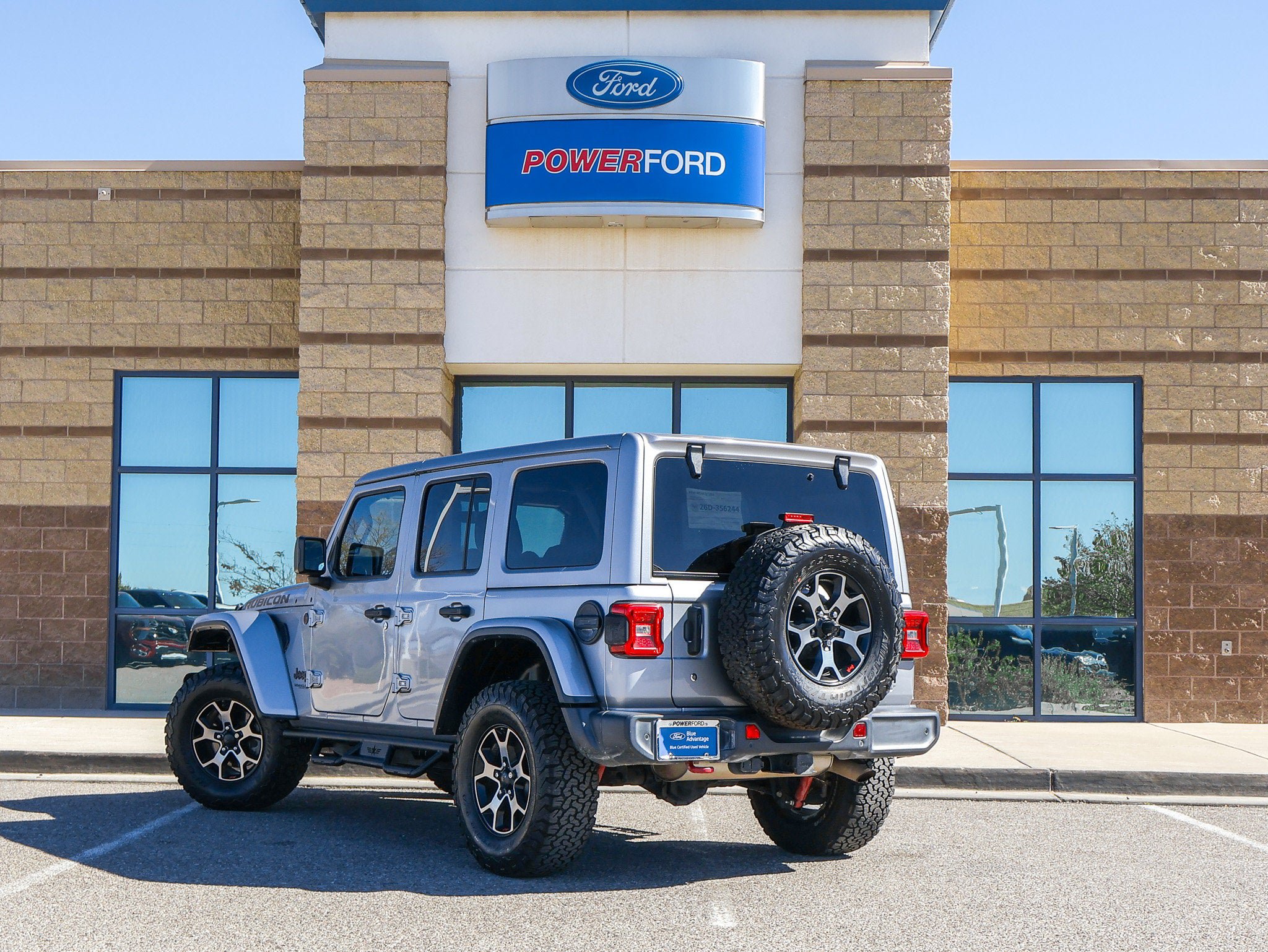 Used 2018 Jeep Wrangler Unlimited Rubicon w/ Safety Group AWD/4WD image 8