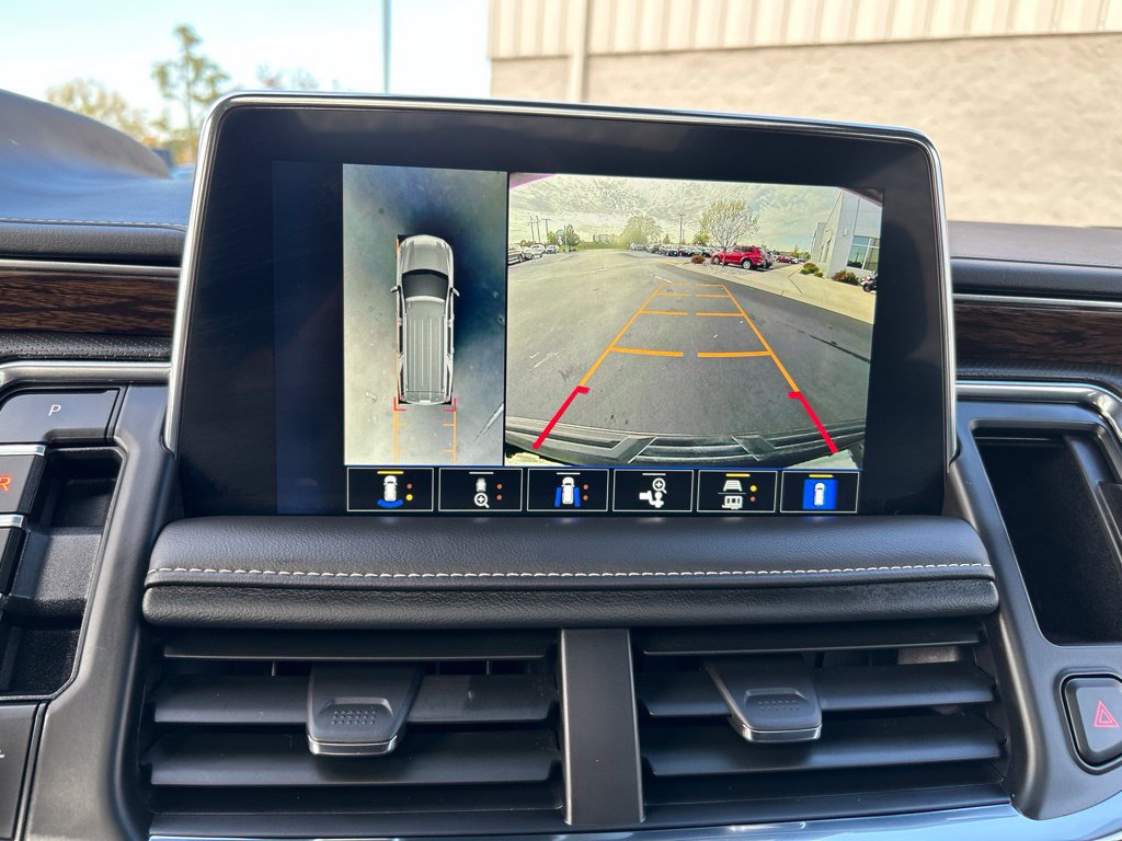 Used 2024 Chevrolet Suburban Premier AWD/4WD image 20