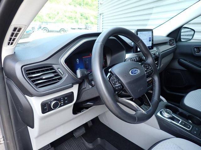 Certified 2023 Ford Escape Active AWD/4WD image 15