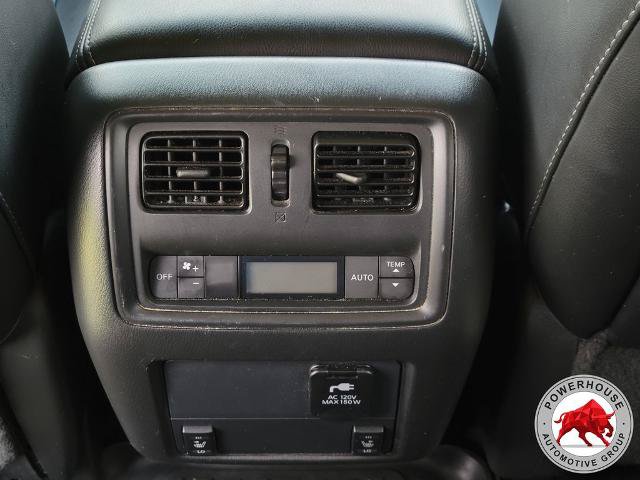 Used 2017 Nissan Pathfinder Platinum FWD image 19