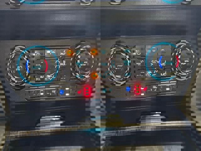 Certified 2021 Ford F350 Lariat w/ Chrome Package image 22