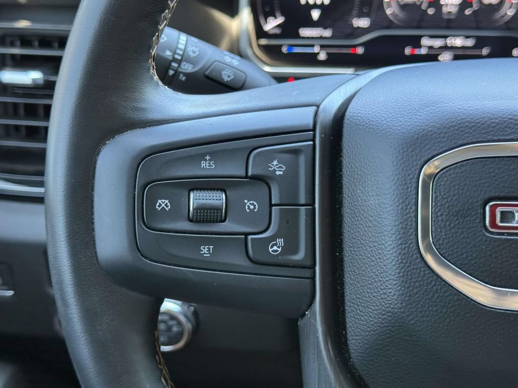 Used 2024 GMC Sierra 2500 AT4 w/ AT4 Premium Plus Package AWD/4WD image 11