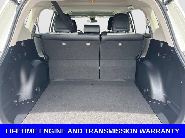 Used 2018 Toyota RAV4 Limited FWD image 12