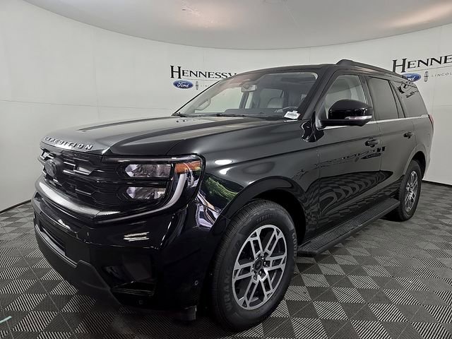 Certified 2025 Ford Expedition Active RWD image 2