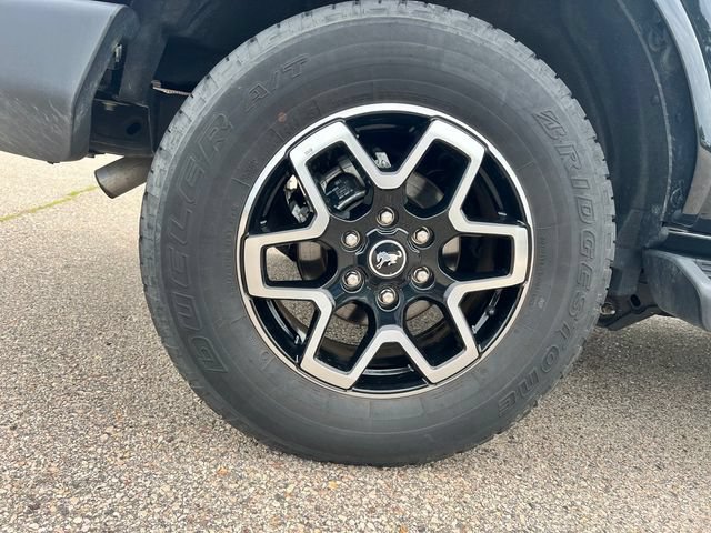 Certified 2025 Ford Bronco Outer Banks AWD/4WD image 9