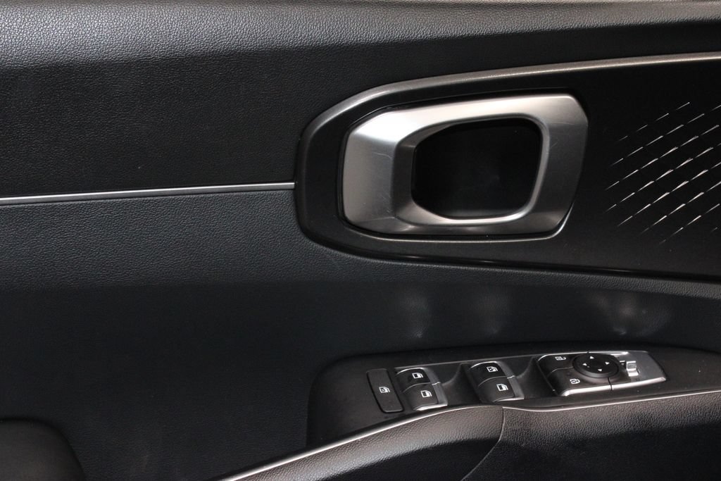 Used 2022 Kia Sorento LX FWD image 22