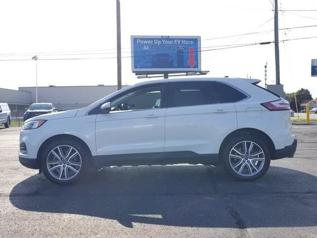 Certified 2024 Ford Edge Titanium w/ Equipment Group 301A AWD/4WD image 8