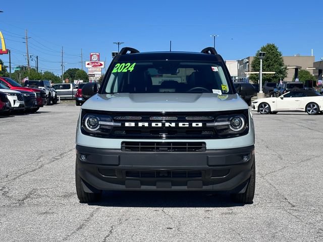 Certified 2024 Ford Bronco Sport Outer Banks w/ Tech Package AWD/4WD image 2