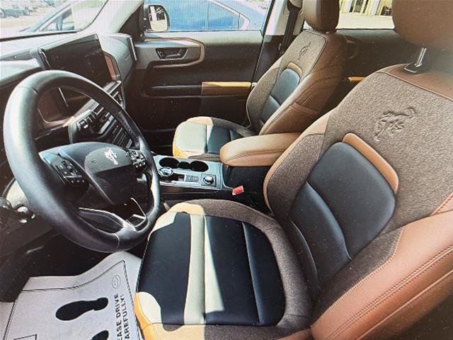 Certified 2025 Ford Bronco Sport Outer Banks w/ Outer Banks Tech Package+ AWD/4WD image 7