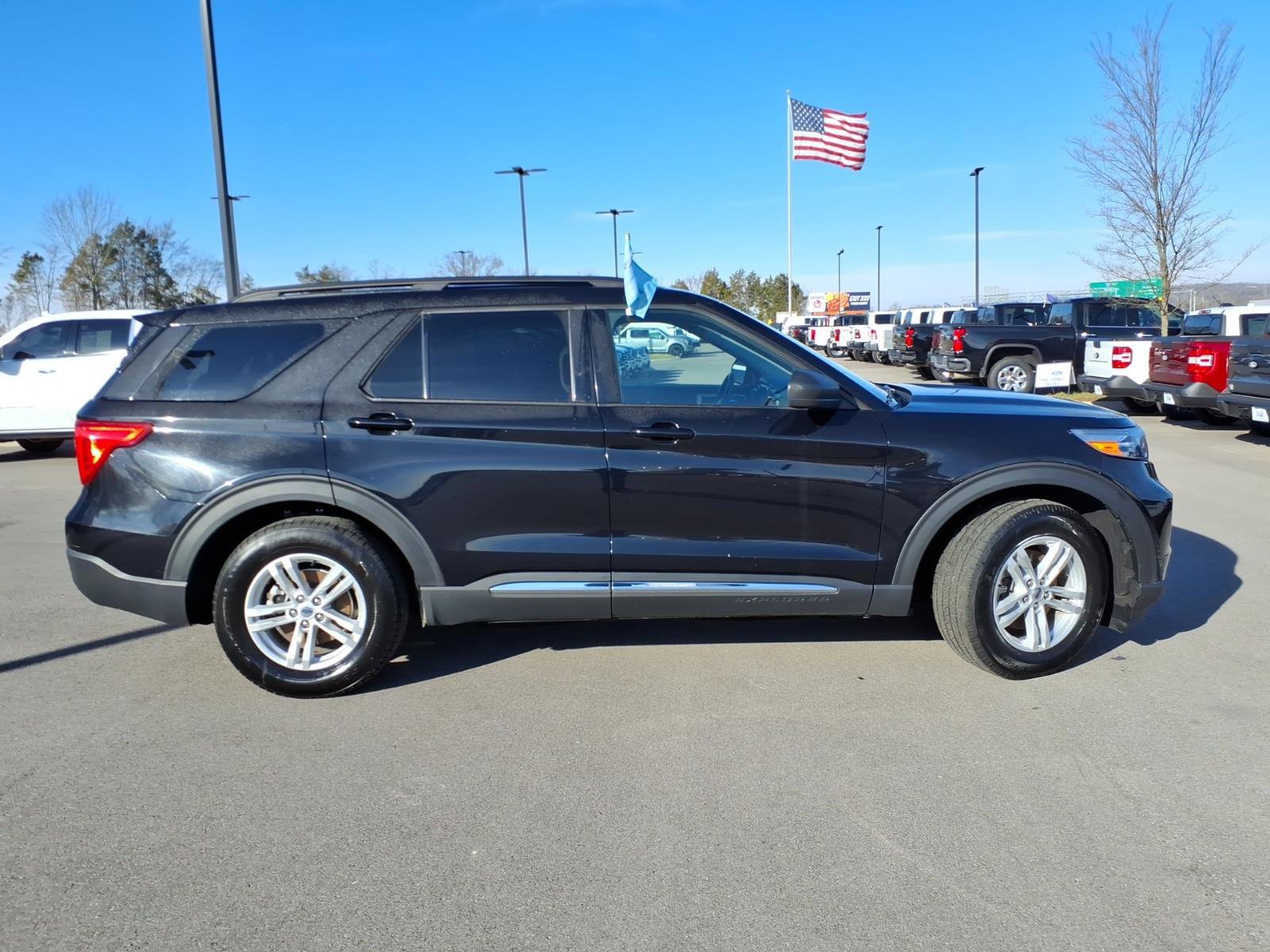 Certified 2024 Ford Explorer XLT w/ Equipment Group 202A image 6