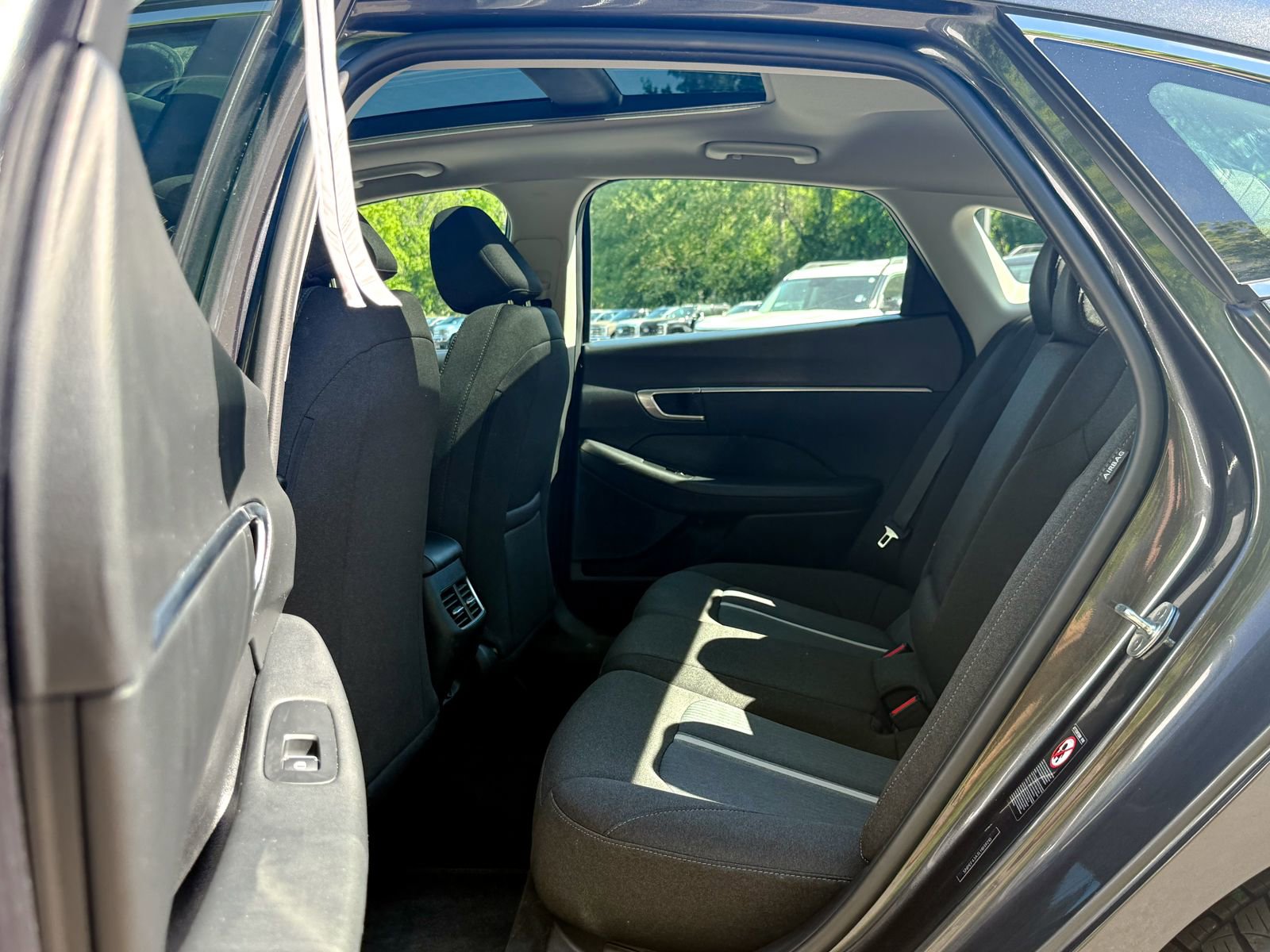 Used 2020 Hyundai Sonata SEL w/ Convenience + Sunroof Package FWD image 17