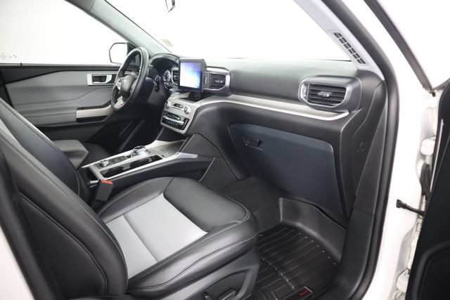 Certified 2023 Ford Explorer XLT w/ XLT Sport Appearance Package AWD/4WD image 70