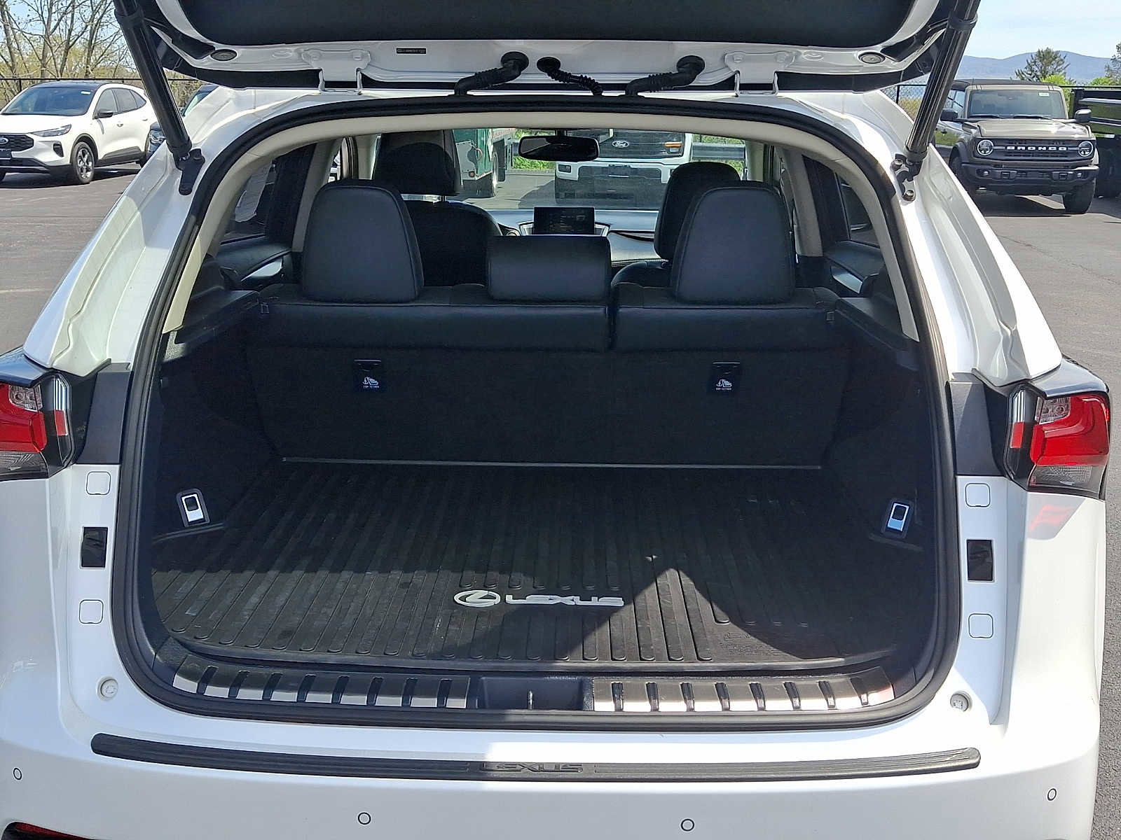 Used 2017 Lexus NX 200t AWD w/ Premium Package image 29