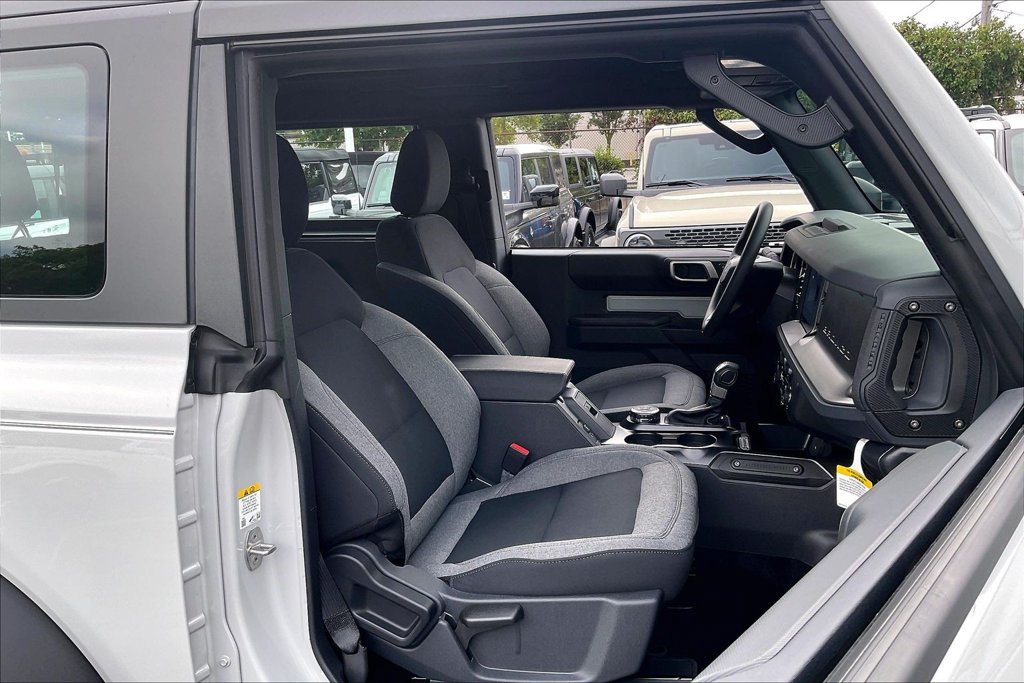 Certified 2026 Ford Bronco 2-Door w/ Sasquatch Package AWD/4WD image 6