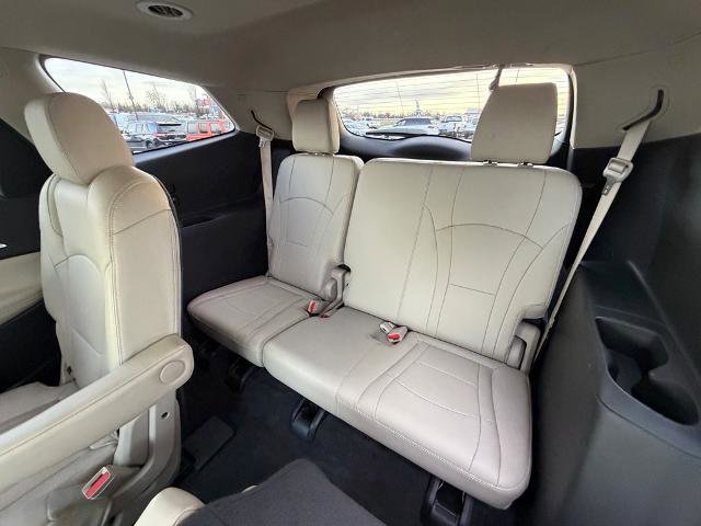 Used 2019 Buick Enclave Essence image 12