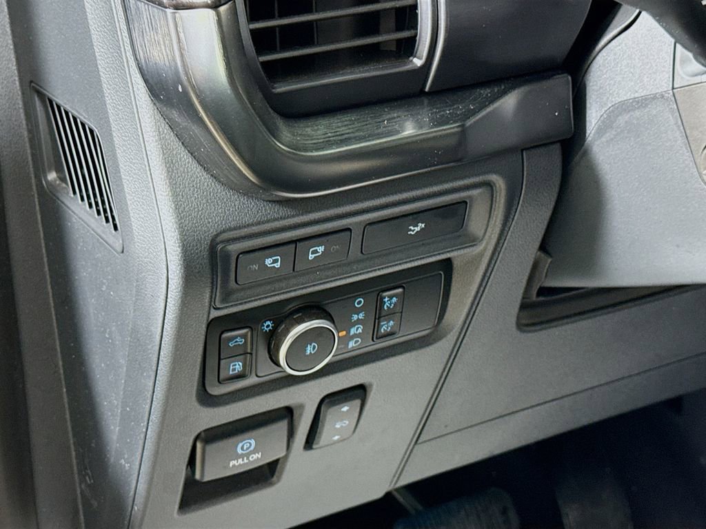 Certified 2023 Ford F150 Lariat w/ Equipment Group 502A High image 16