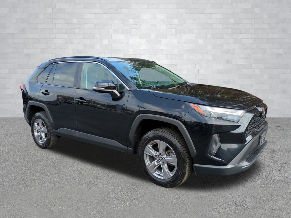 Used 2024 Toyota RAV4 XLE image 8