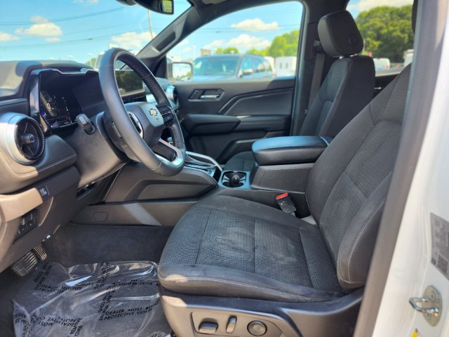 Used 2023 Chevrolet Colorado LT w/ LT Convenience Package II AWD/4WD image 18