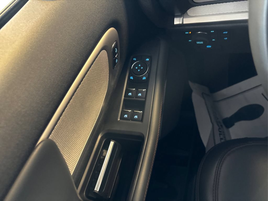 Certified 2025 Ford Expedition Active AWD/4WD image 36
