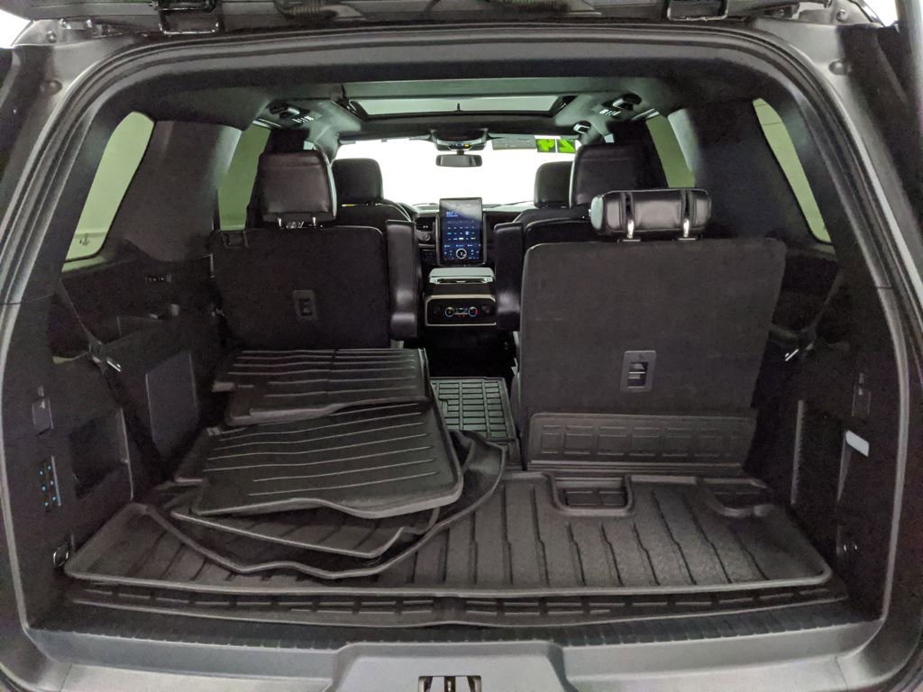 Certified 2024 Ford Expedition Limited image 27