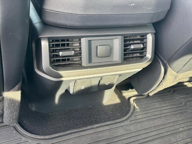 Certified 2024 Ford F150 Lariat w/ FX4 Off-Road Package image 11