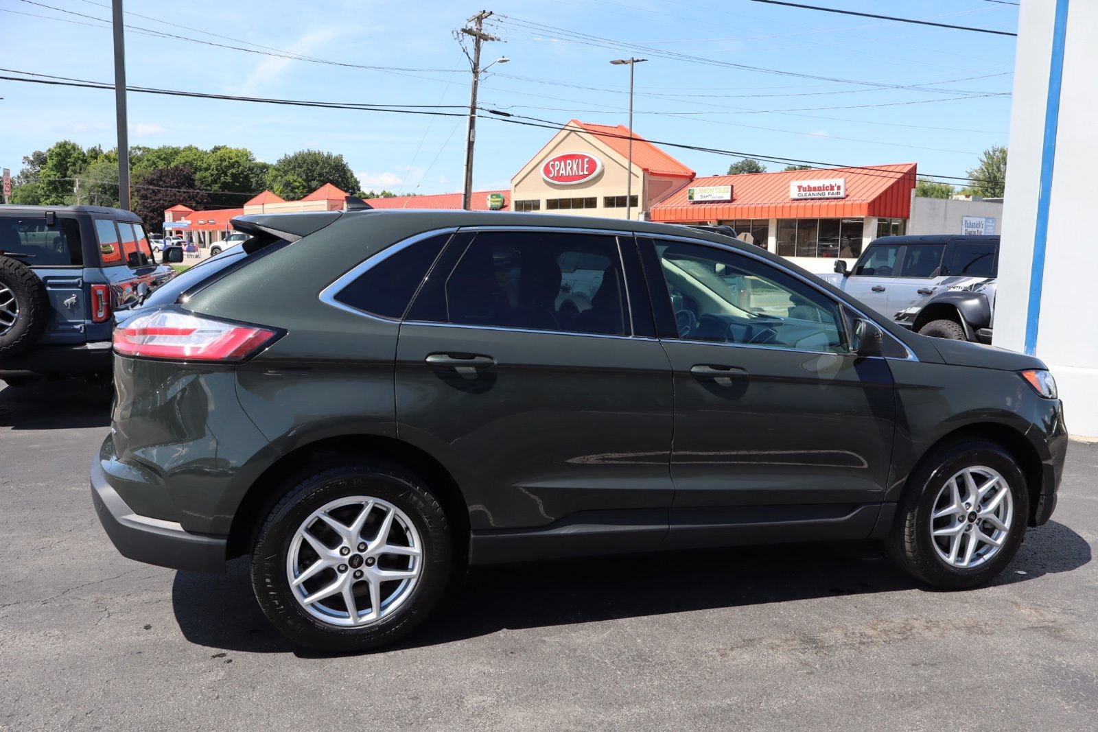 Certified 2024 Ford Edge SEL w/ Cargo Accessory Package AWD/4WD image 13
