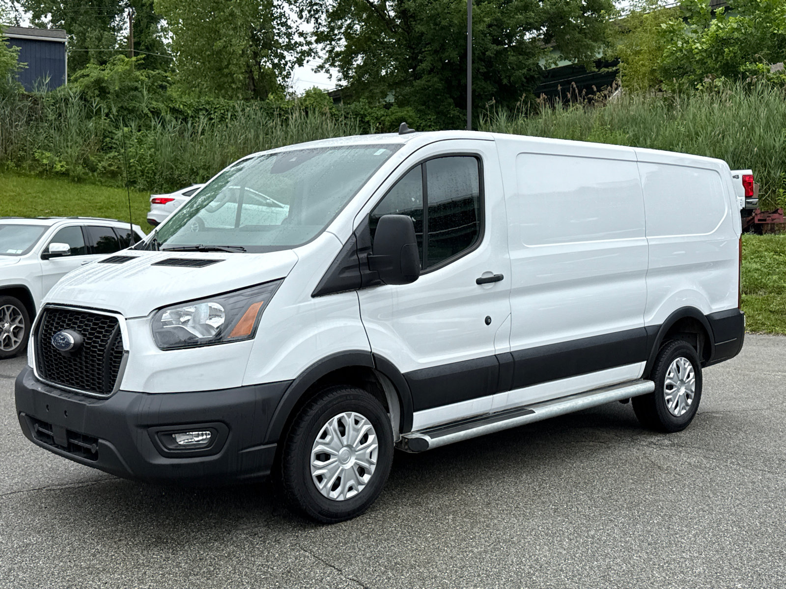 Certified 2025 Ford Transit 250 Low Roof w/ Exterior Upgrade Package RWD image 3