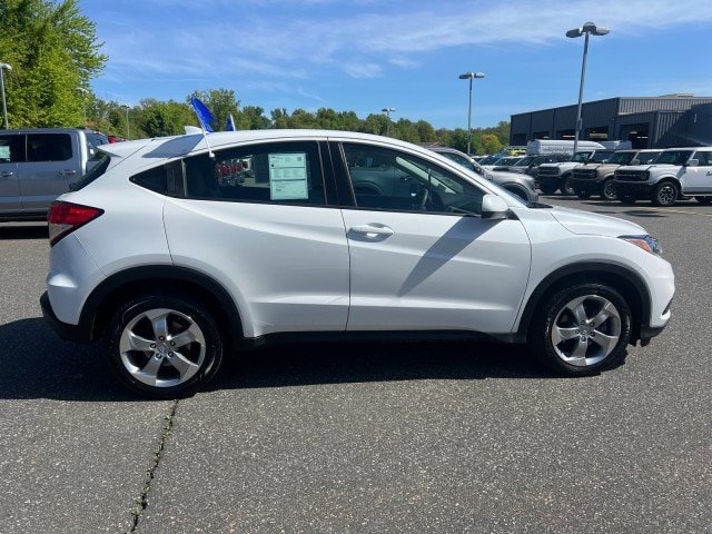 Used 2019 Honda HR-V LX image 8