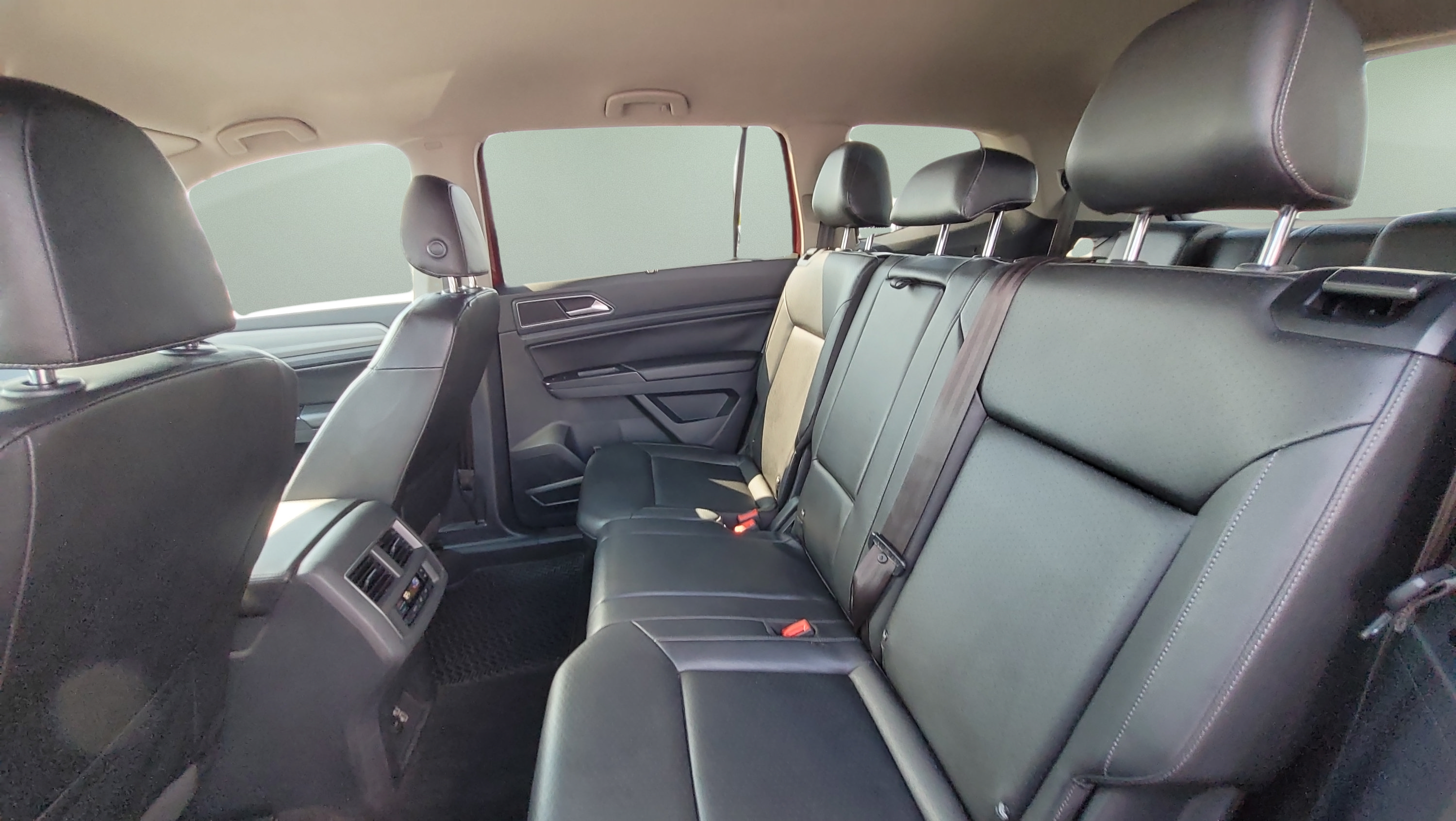 Used 2019 Volkswagen Atlas SE AWD/4WD image 17
