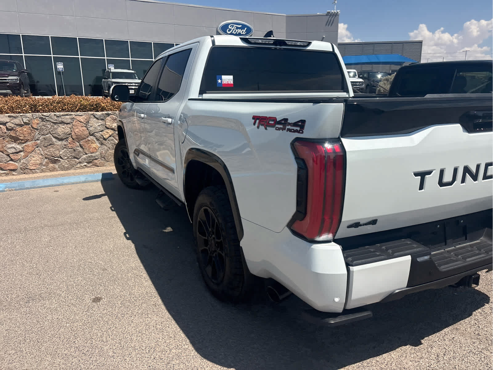Used 2026 Toyota Tundra Platinum w/ TRD Off-Road Package AWD/4WD image 43