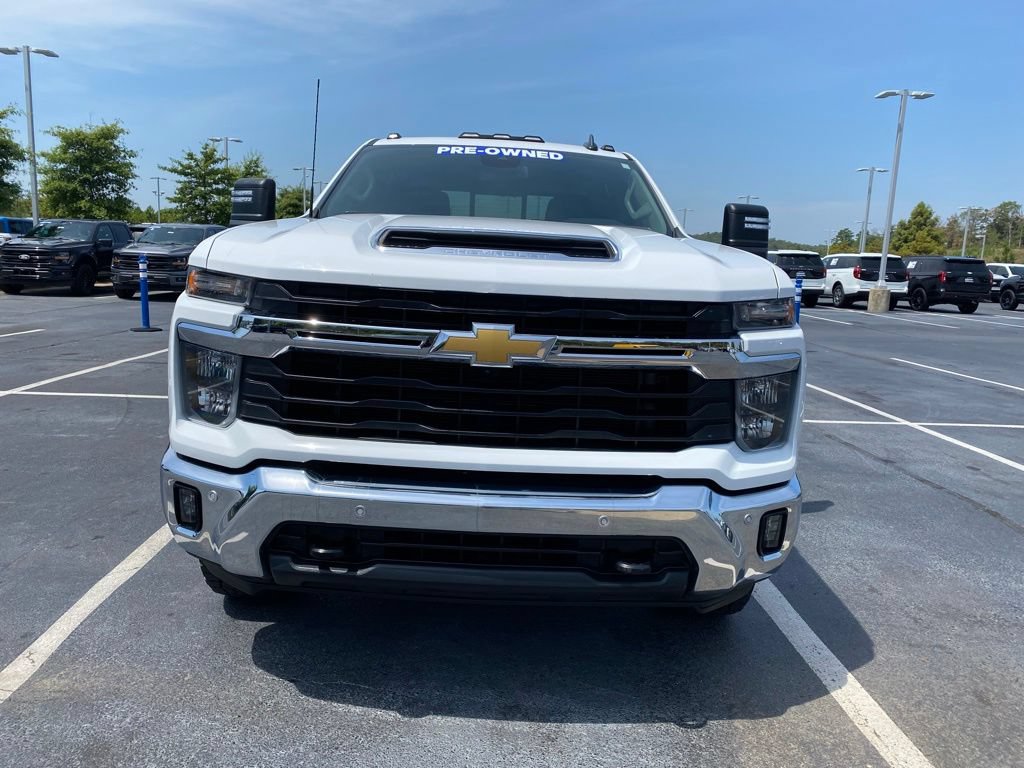 Used 2025 Chevrolet Silverado 2500 LT w/ All Star Edition AWD/4WD image 2
