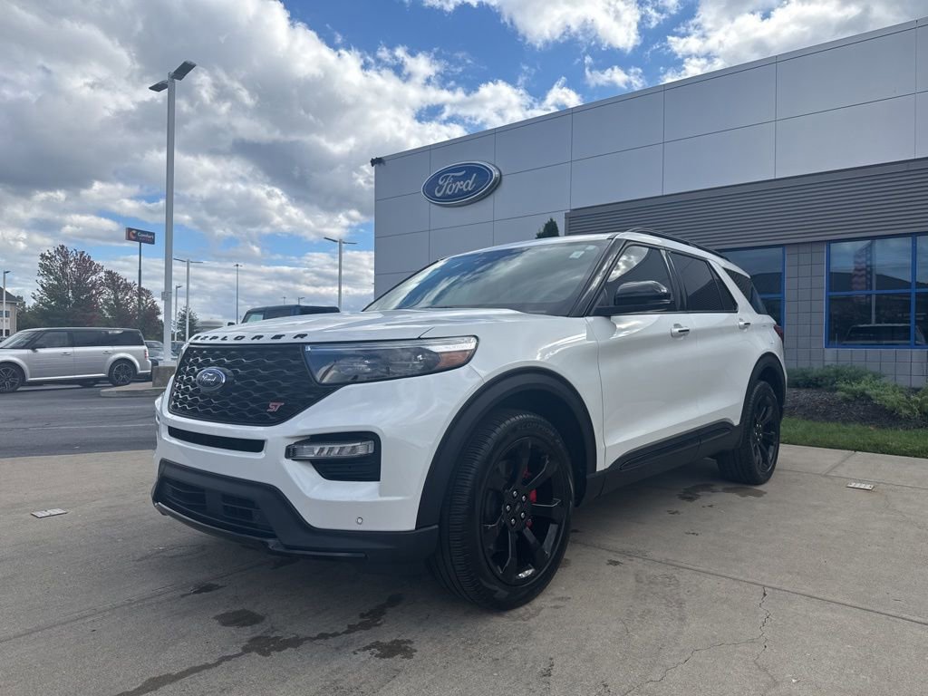 Certified 2024 Ford Explorer ST w/ Equipment Group 401A image 6