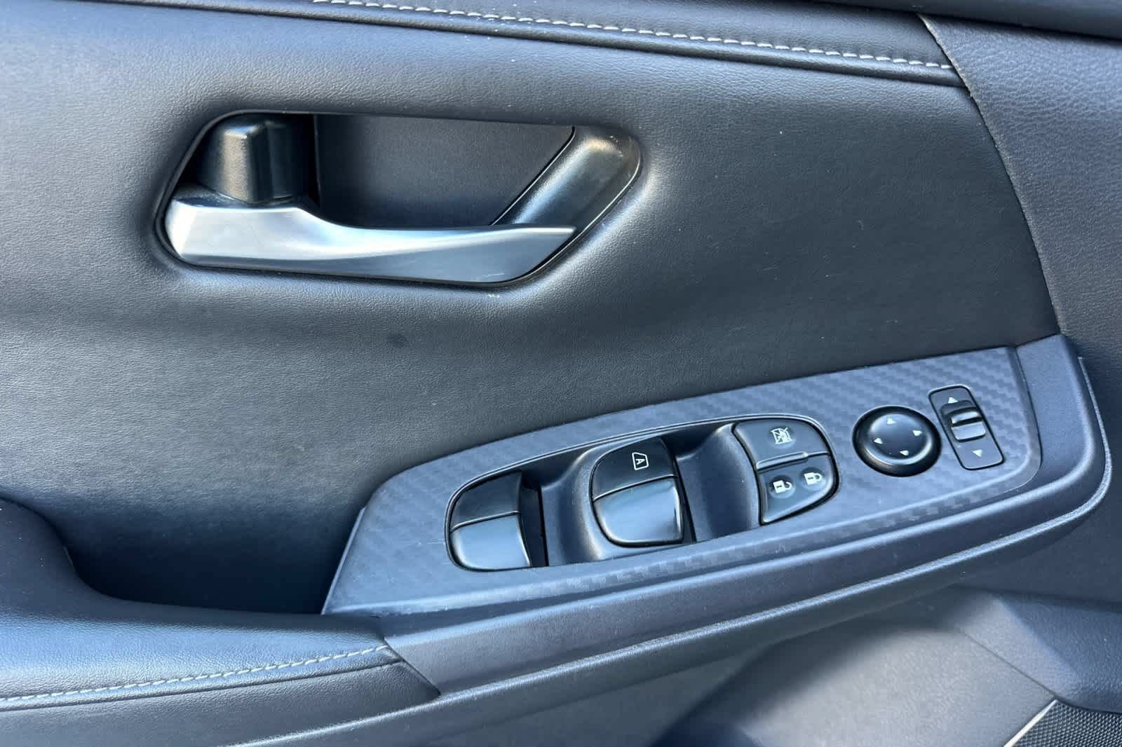 Used 2024 Nissan Sentra SV FWD image 13