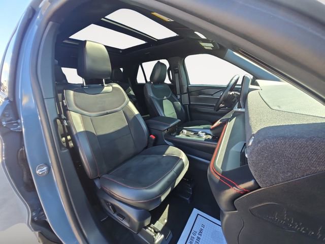 Certified 2025 Ford Explorer ST AWD/4WD image 15