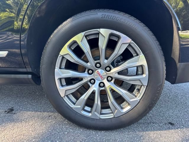 Used 2021 GMC Yukon Denali w/ Denali Ultimate Package AWD/4WD image 8