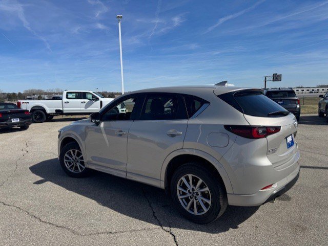 Used 2025 MAZDA CX-5 AWD 2.5 S w/ Select Package image 3
