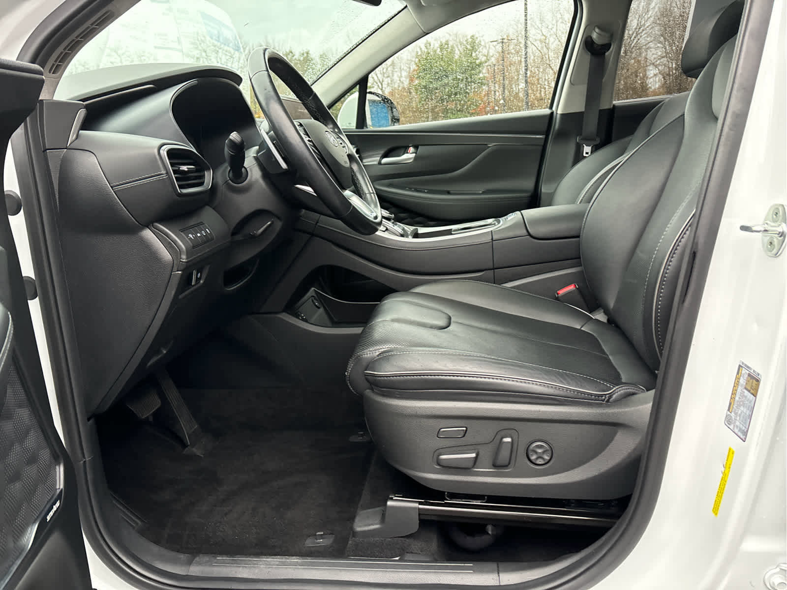 Used 2022 Hyundai Santa Fe Limited image 8