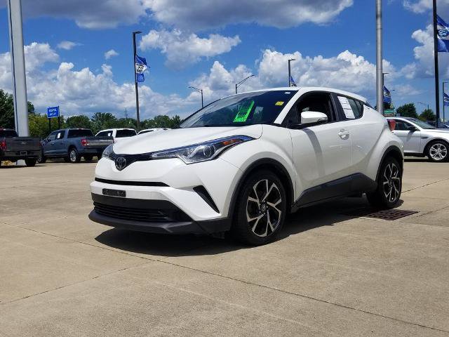 Used 2019 Toyota C-HR XLE FWD image 6