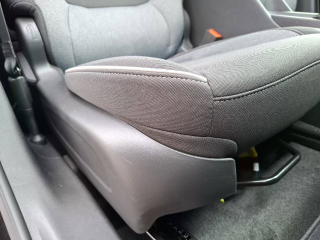 Used 2025 Chevrolet TrailBlazer LT w/ Convenience Package FWD image 34