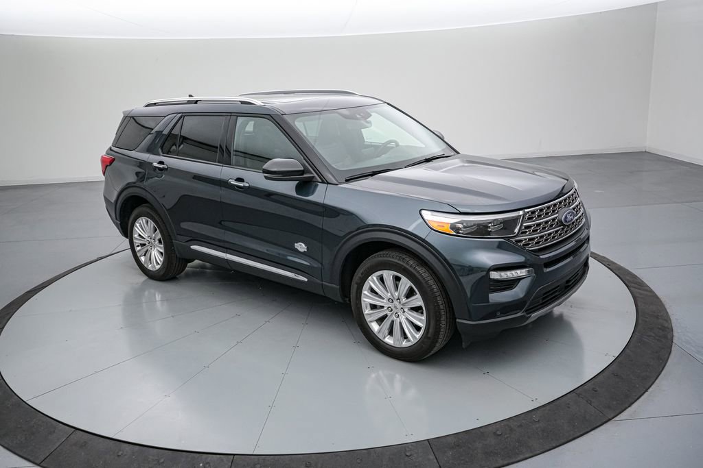 Certified 2023 Ford Explorer King Ranch w/ Technology Package AWD/4WD image 3