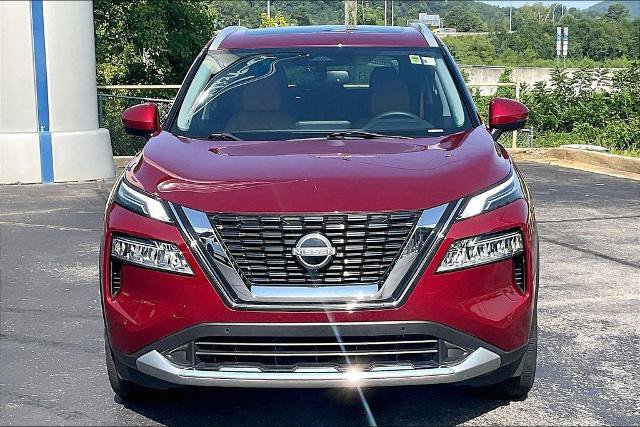 Used 2023 Nissan Rogue Platinum FWD image 3