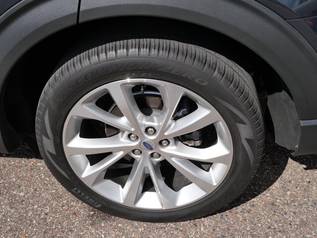 Certified 2022 Ford Explorer Platinum w/ Equipment Group 601A AWD/4WD image 8