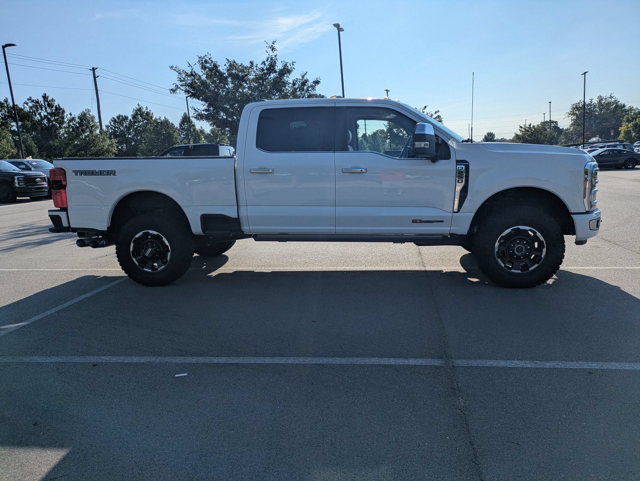 Certified 2026 Ford F250 Platinum w/ Platinum Plus Package AWD/4WD image 3