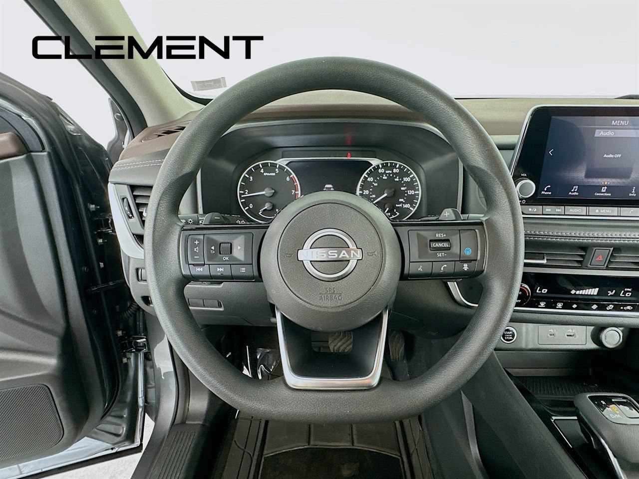 Used 2023 Nissan Rogue SV AWD/4WD image 15