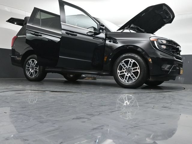 Certified 2025 Ford Expedition Active AWD/4WD image 53