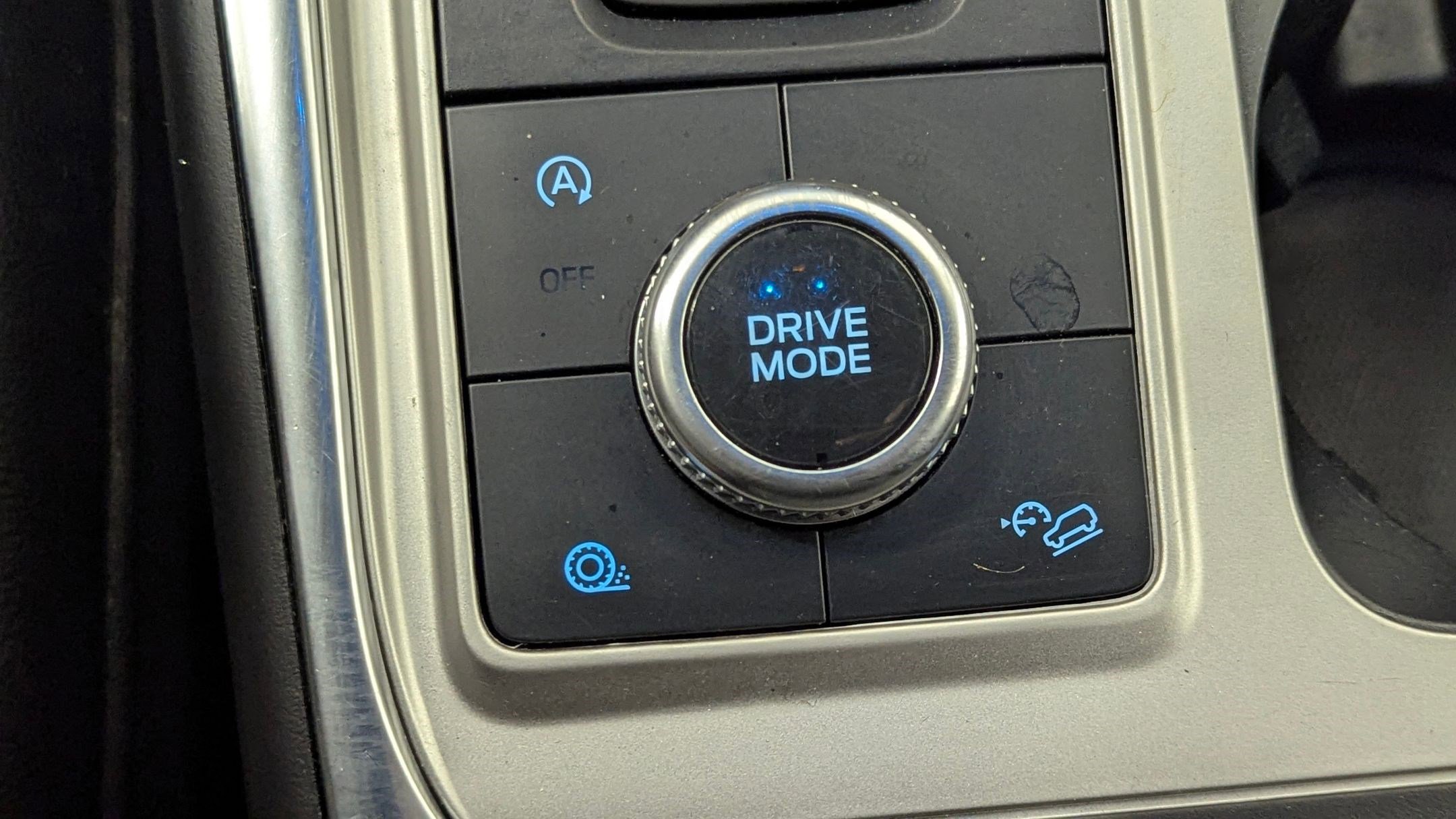 Certified 2024 Ford Explorer Limited image 29