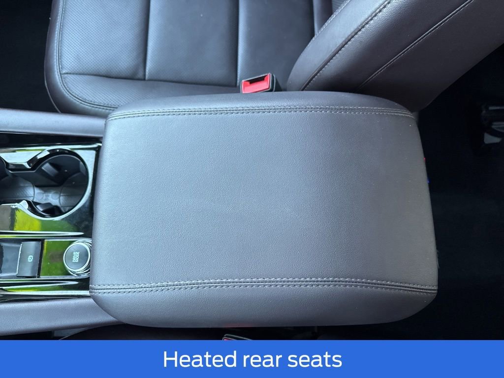 Certified 2025 Ford Explorer Platinum w/ Ultimate Package image 14