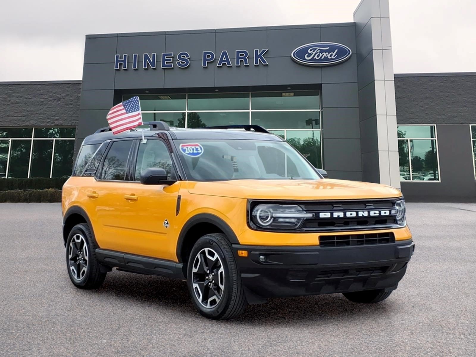 Certified 2023 Ford Bronco Sport Outer Banks AWD/4WD image 1
